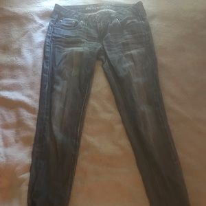 Refugee dark blue jeans with grey tones